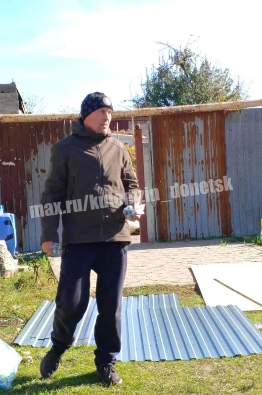 Алексей Кулемзин: В рамках оказания поддержки населению г. Красногоровка сотрудники администрации г.о. Донецк совместно с Центром гуманитарной помощи и решений передали стройматериалы для закрытия теплового контура Алексей Кулемзин: В рамках оказания поддержки населению г. Красногоровка сотрудники администрации г.о. Донецк совместно с Центром гуманитарной помощи и решений передали стройматериалы для закрытия теплового контура