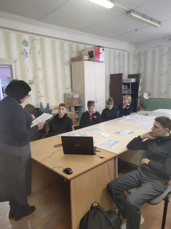 Как уберечь подростков от опасных схем и манипуляций Как уберечь подростков от опасных схем и манипуляций
