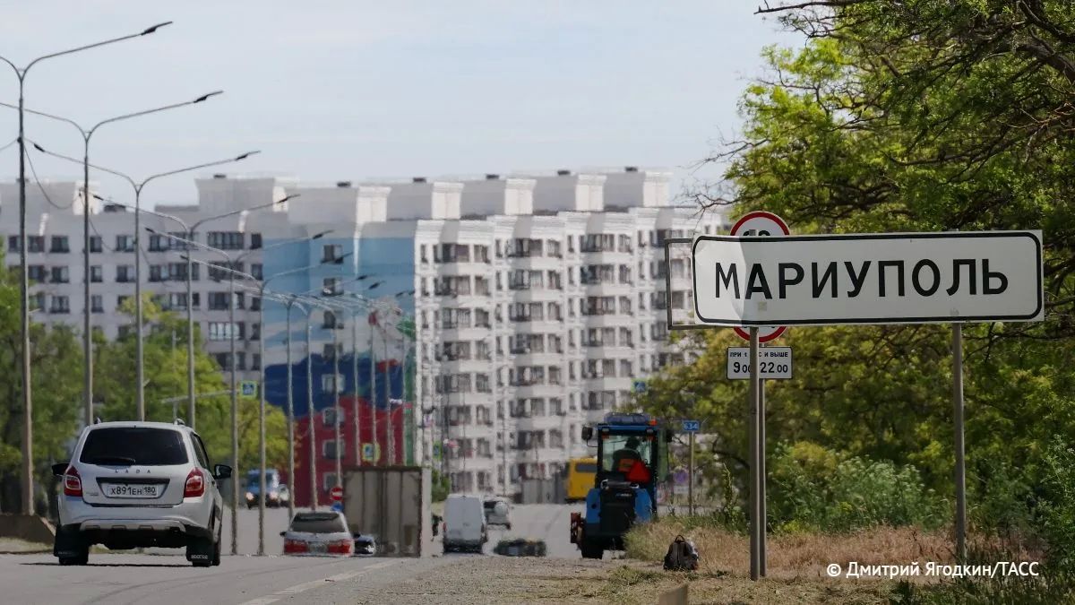 Мариуполь практически полностью восстановлен после боев, сообщил глава городского округа Антон Кольцов