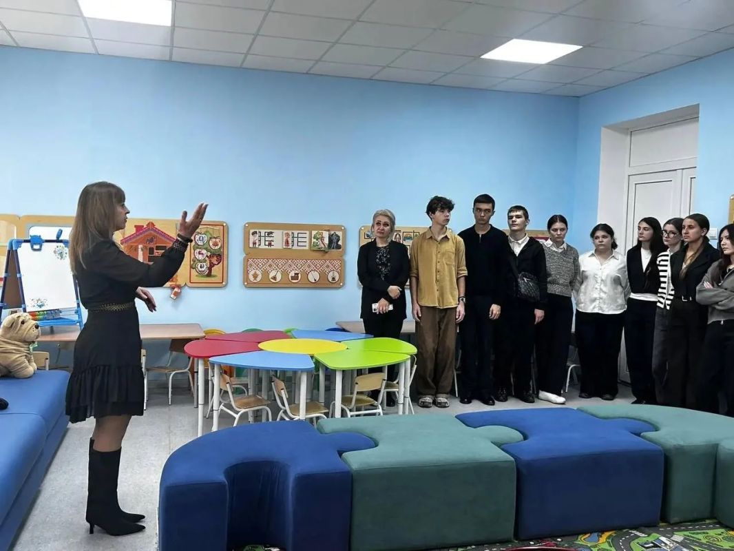 Школьники Шахтерского округа познакомились с профессией педагога Школьники Шахтерского округа познакомились с профессией педагога