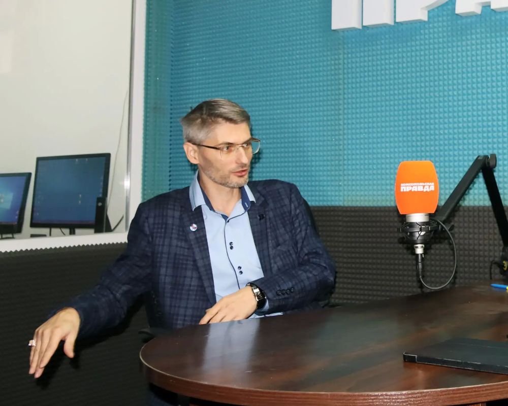 Будни Общественной палаты ДНР: Евгений Яшин — в эфире Радио "Комсомольская Правда" Новороссия Будни Общественной палаты ДНР: Евгений Яшин — в эфире Радио "Комсомольская Правда" Новороссия
