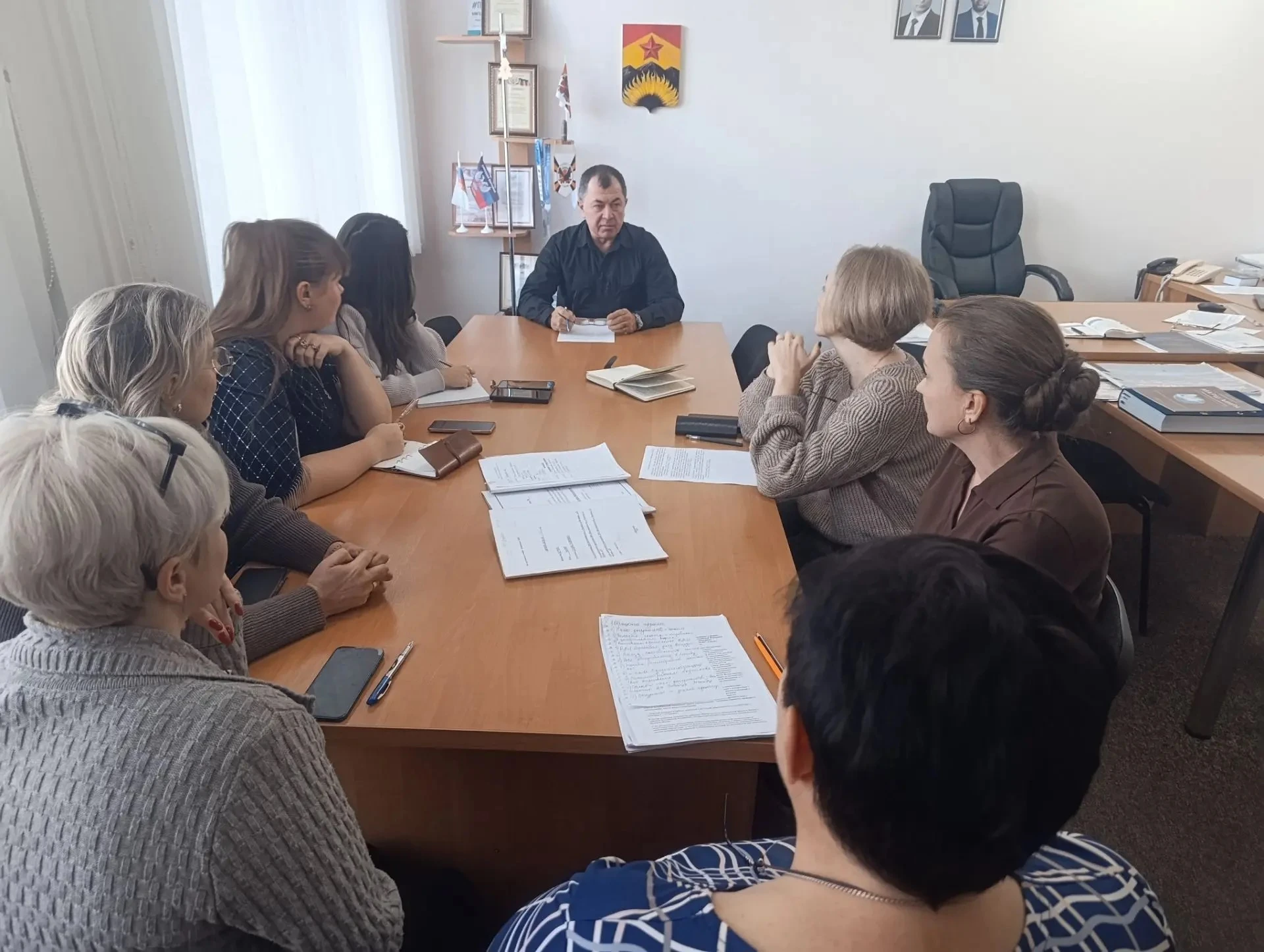 В Шахтерске провели комиссию по установлению мер соцподдержки