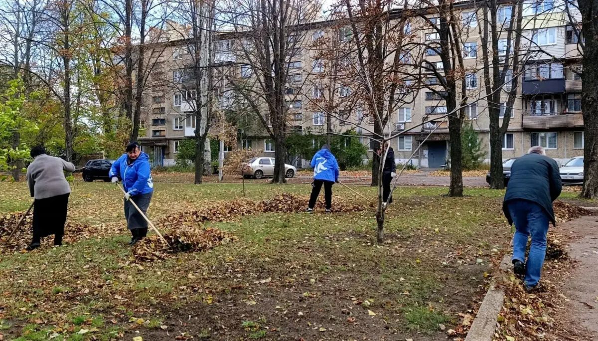 Наталья Бегуненко: Петровский район присоединился к еженедельной акции Чистый четверг в рамках проекта «Городская среда» партии Единая Россия Наталья Бегуненко: Петровский район присоединился к еженедельной акции Чистый четверг в рамках проекта «Городская среда» партии Единая Россия