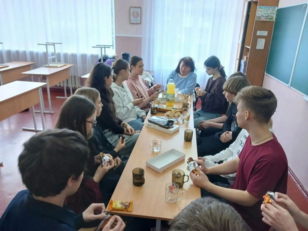 28 октября в России отмечается особенный праздник – День бабушек и дедушек 28 октября в России отмечается особенный праздник – День бабушек и дедушек