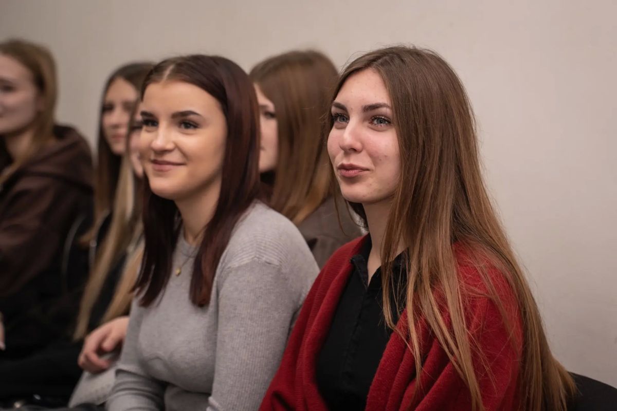 Добрые дела начинаются с команды! Добрые дела начинаются с команды!