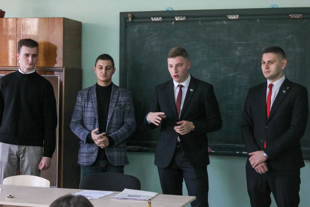 Госслужба — не только бумажные отчеты Госслужба — не только бумажные отчеты
