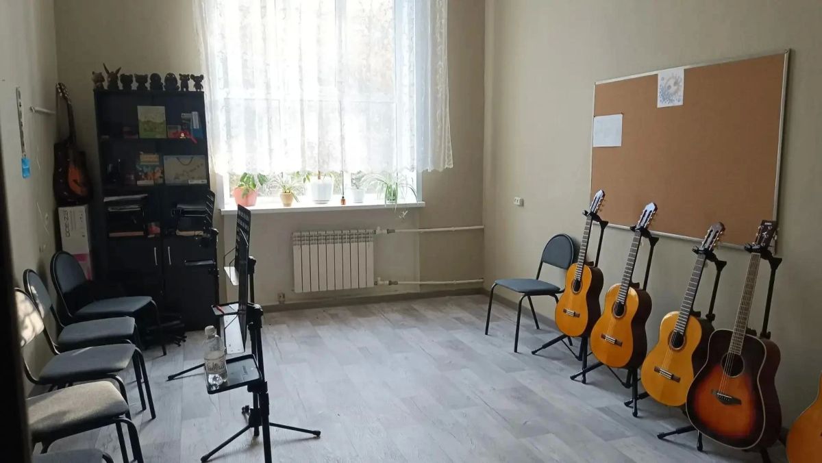 Новая жизнь Новосветского ДК: студия гитаристов «Созвучие» открывает двери! Новая жизнь Новосветского ДК: студия гитаристов «Созвучие» открывает двери!