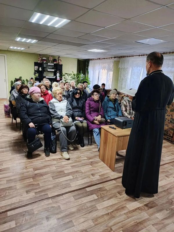 Сотрудники Центра соцобслуживания Калининского района Горловки посетили представители Всероссийского общества слепых Сотрудники Центра соцобслуживания Калининского района Горловки посетили представители Всероссийского общества слепых
