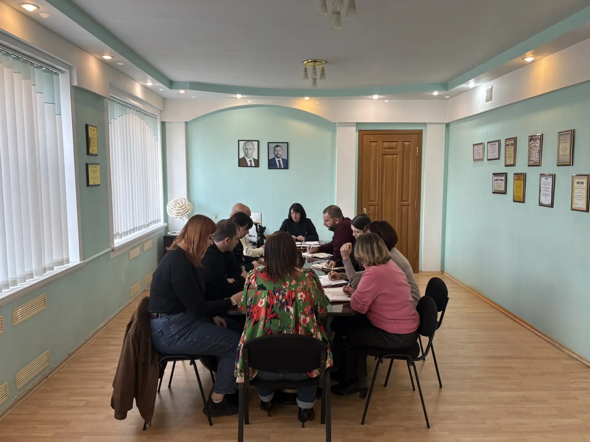 Татьяна Темникова: Сегодня, 30 октября, в Управе Ленинского внутригородского района Администрации городского округа Донецк состоялось малое аппаратное совещание, во время которого обсудили вопросы, касающиеся...