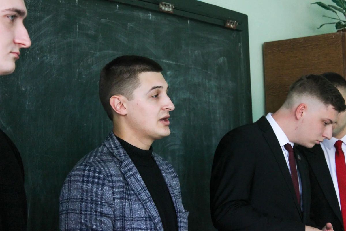 Госслужба — не только бумажные отчеты Госслужба — не только бумажные отчеты