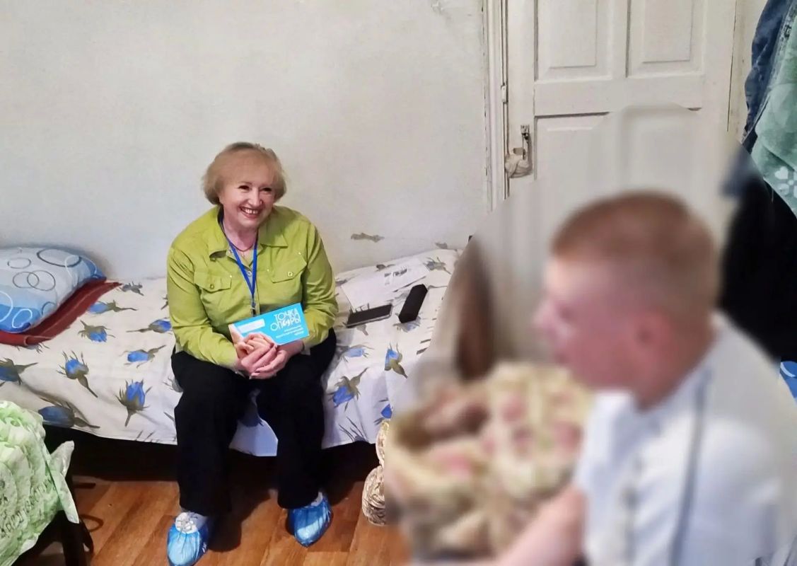 Мы вместе, и это важно!. Председатель Совета женщин Тореза Марина Зверева и Психолог АНО «СПЦ „Точка опоры“» Людмила Шишалова встретились с нашими героями, участниками СВО, которые сейчас проходят лечение Мы вместе, и это важно!. Председатель Совета женщин Тореза Марина Зверева и Психолог АНО «СПЦ „Точка опоры“» Людмила Шишалова встретились с нашими героями, участниками СВО, которые сейчас проходят лечение